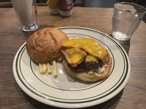 BurgerLoungeBC_baconcheese.jpg