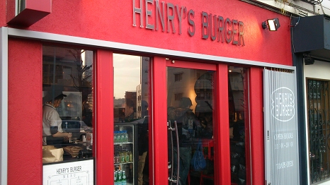 HENRY'S_BURGER.jpg