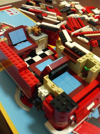 LEGO2.jpg