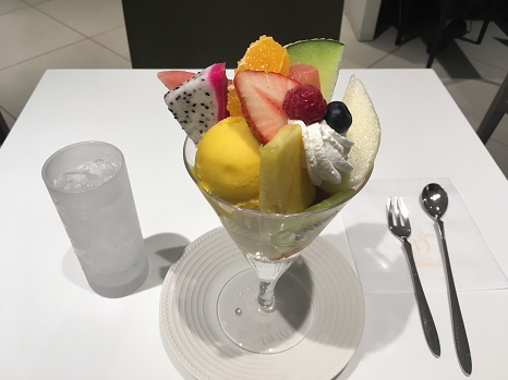 takano_fruitsparfait.jpg